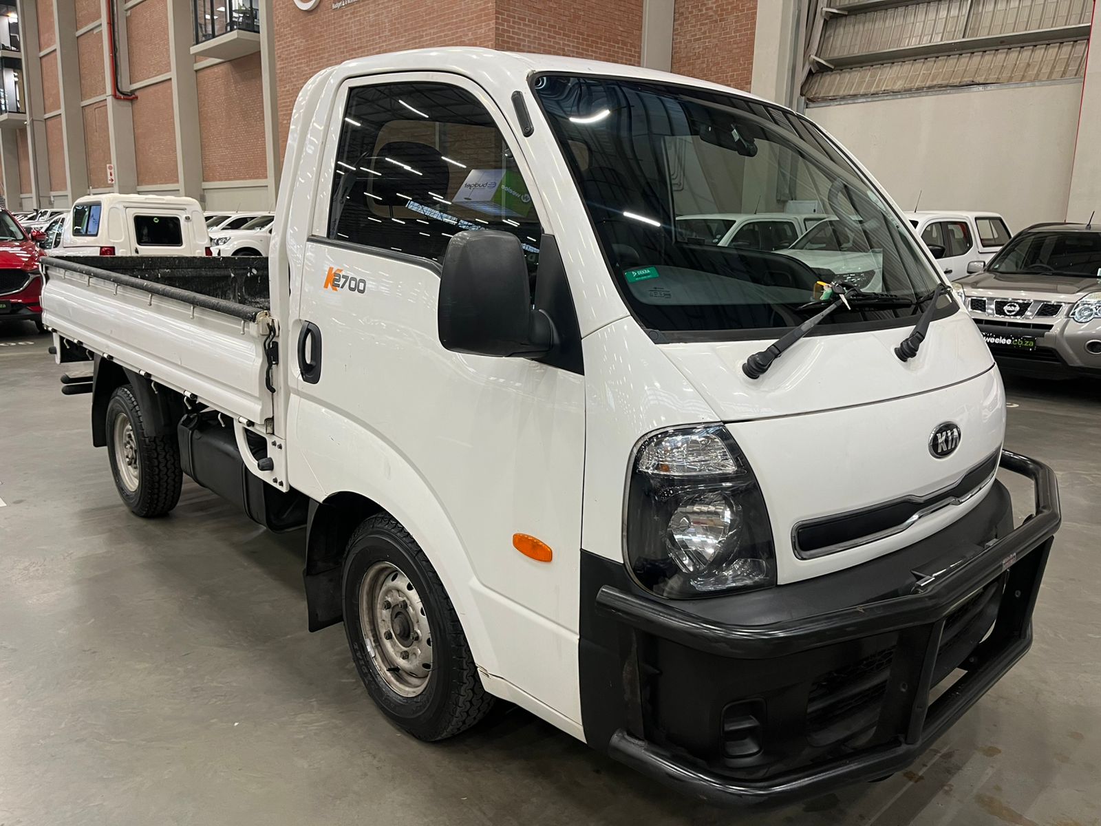 2015 Kia K 2700 Workhorse Dropside Q2FyTGlzdGluZzo1MzcwOTA R147500